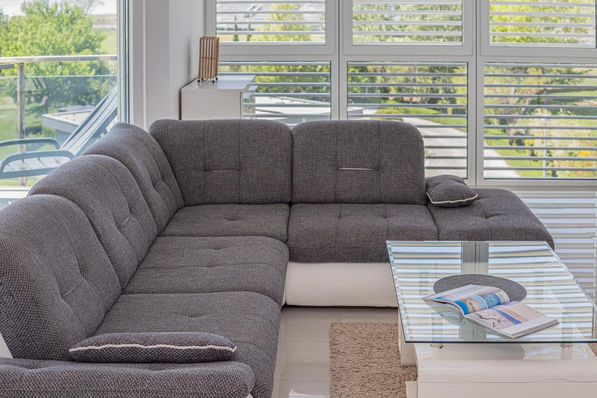 Ap 4+2 In One Of The Most Luxury Building In Омиш Номер фото